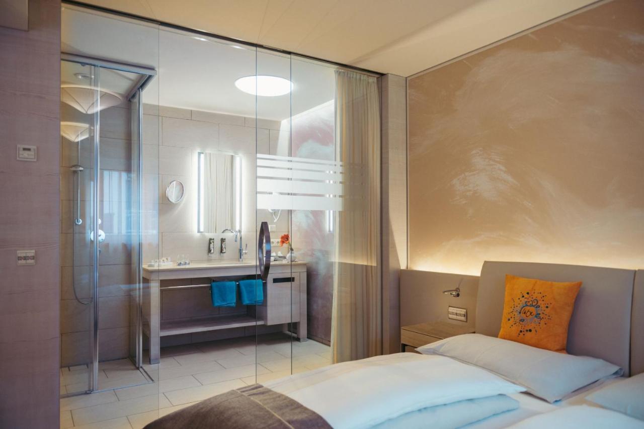 Strandhotel Am Weissensee Luaran gambar