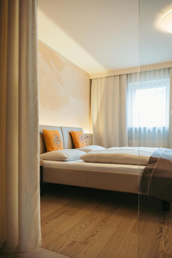 Strandhotel Am Weissensee Luaran gambar