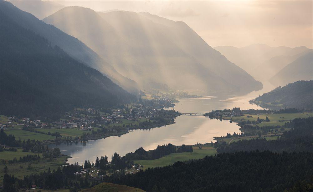 Strandhotel Am Weissensee Luaran gambar