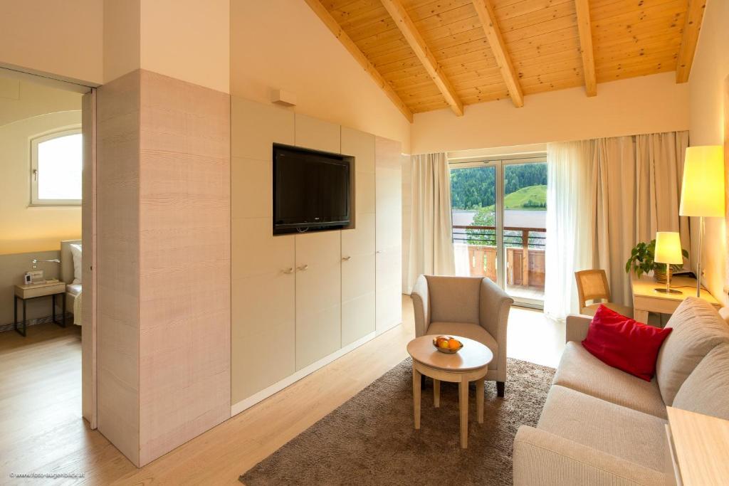 Strandhotel Am Weissensee Bilik gambar