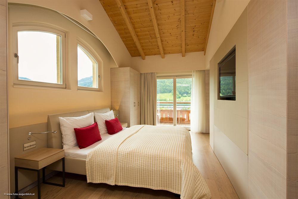 Strandhotel Am Weissensee Luaran gambar